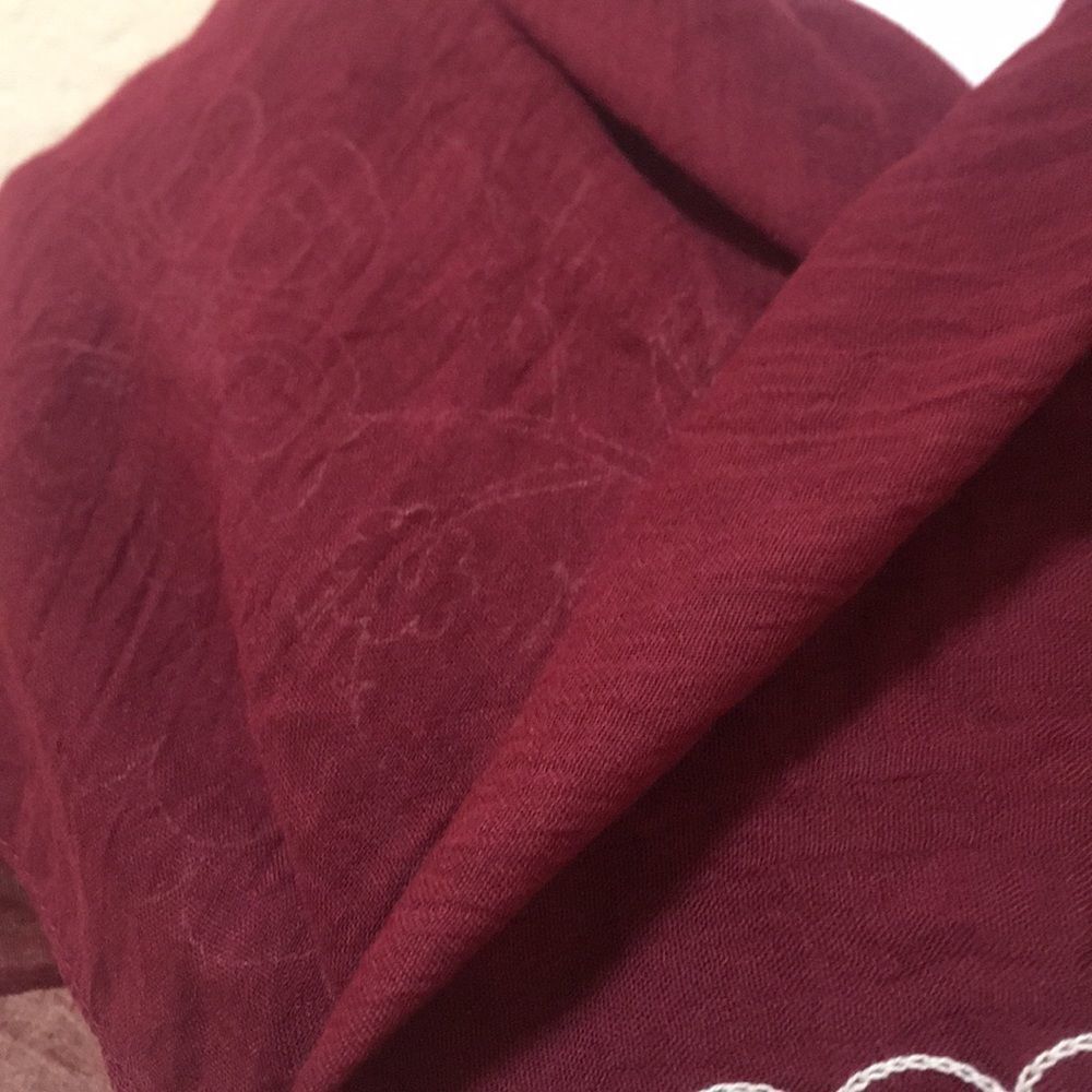 Scarf Embroidered  - Picture 5 of 7